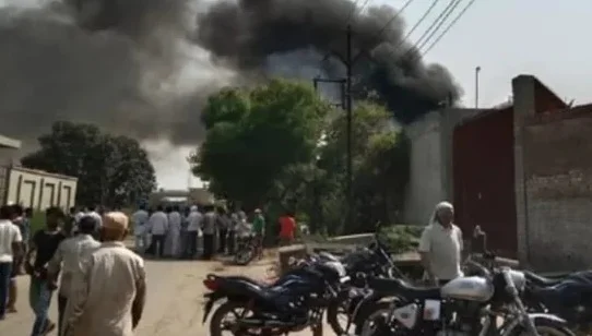 উত্তরপ্রদেশের হাপুরে বৈদ্যুতিন কারখানায় ভয়াবহ বিস্ফোরণে হত কমপক্ষে ৯, আহত ১৯  