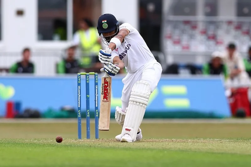 ছবি বিতর্কে বিরাট