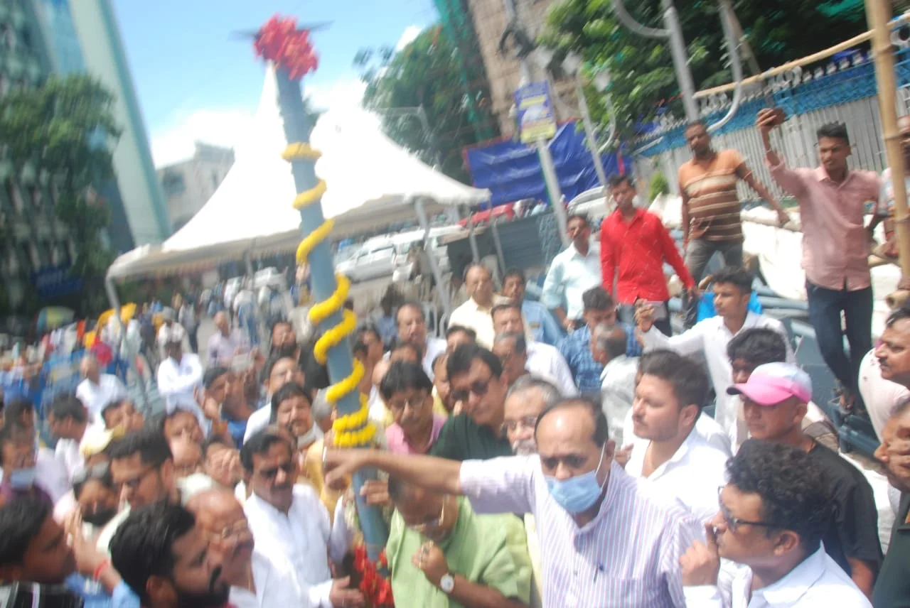 খুঁটি পুজো করে একুশে জুলাইয়ের মঞ্চ বাঁধার কাজ শুরু করল তৃণমূল, দেখুন ছবিতে সেই প্রস্তুতি