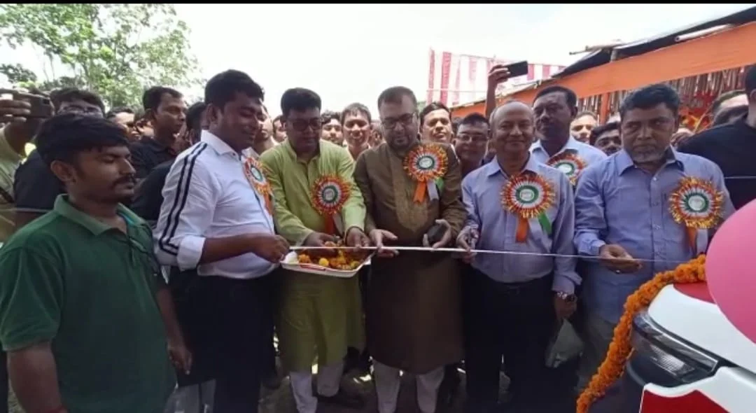 পদ্মা সেতুর সূচনায় দুই দেশের সীমান্ত বাণিজ্য নতুন আলোর দিশার কথা বললেন আমদানি রফতানি সংস্থার কর্মকর্তারা