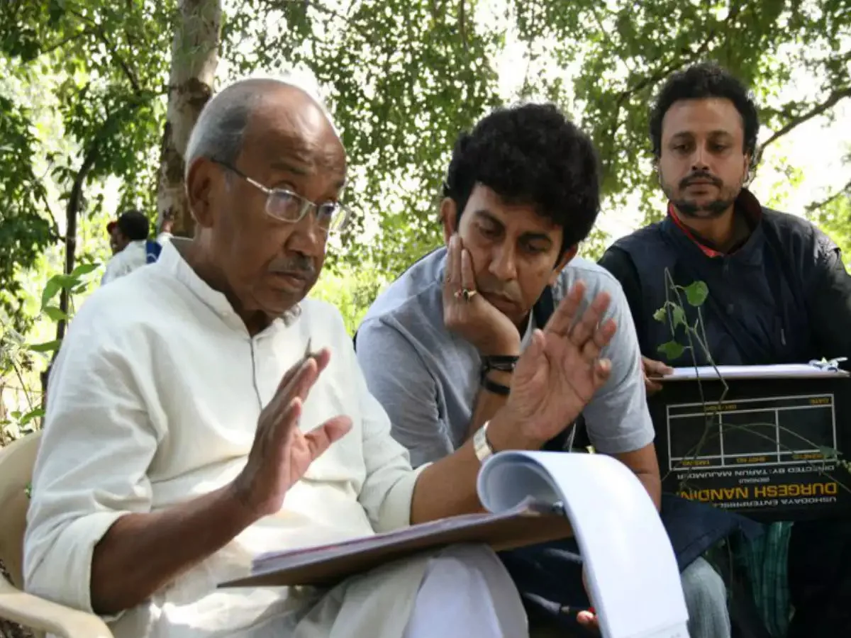 বুকে রাখা 'গীতাঞ্জলি', চিরবিদায় ক্যামেরার রোলের 'নায়ক' চির-তরুণ মজুমদার