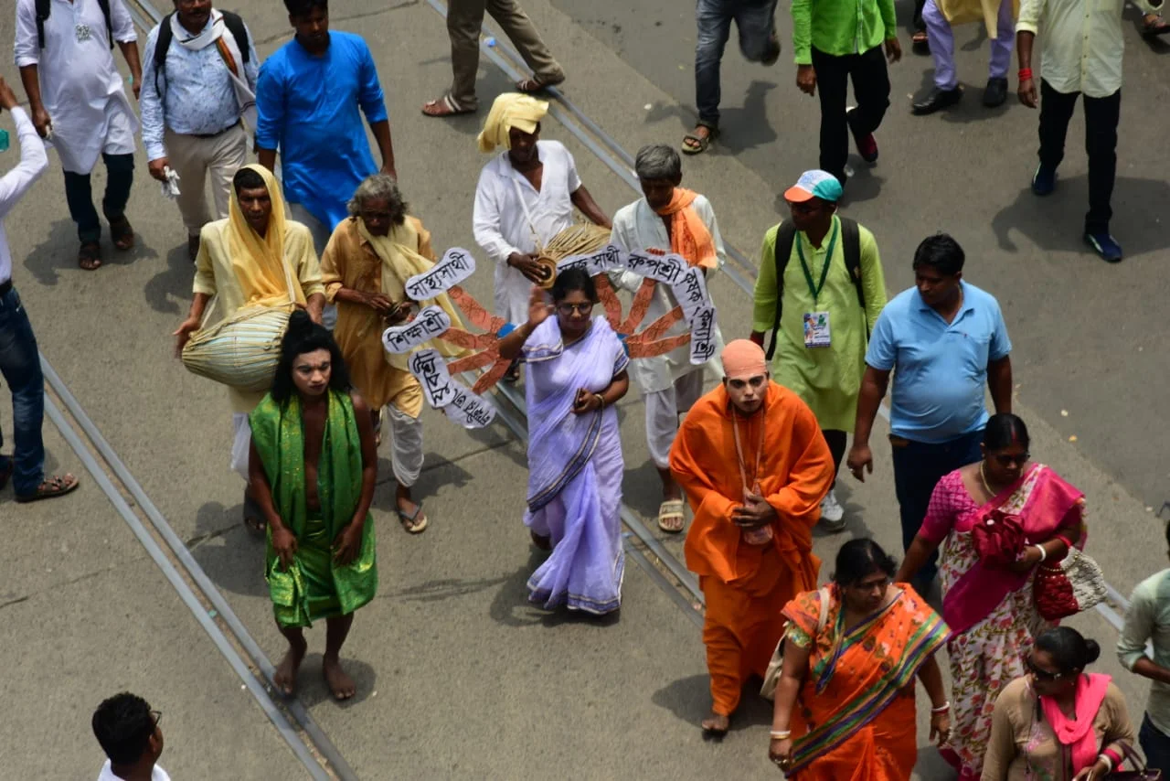 ২১ শে জুলাই আবেগে ভাসছে শহর