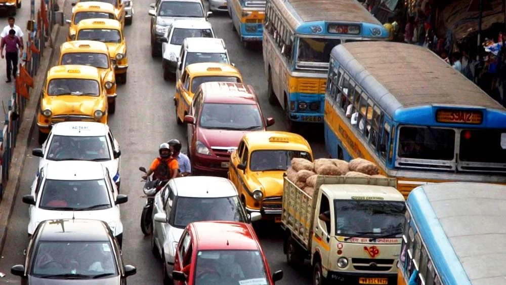 উদ্দেশ্য পরিবেশ দূষণ রোধ, ১৫ বছরের পুরনো গাড়ি বাতিল করার পথে রাজ্য