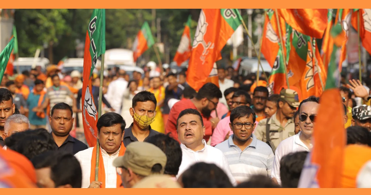 মদ-কান্ডে বিজেপির মিছিল ঘিরে ধুন্ধুমার পরিস্থিতি হাওড়ায়