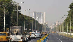 পথ দুর্ঘটনা রুখতে খড়গপুর আইআইটির হাত ধরে অভিন্ন গতি নীতি আনতে রাজ্যে