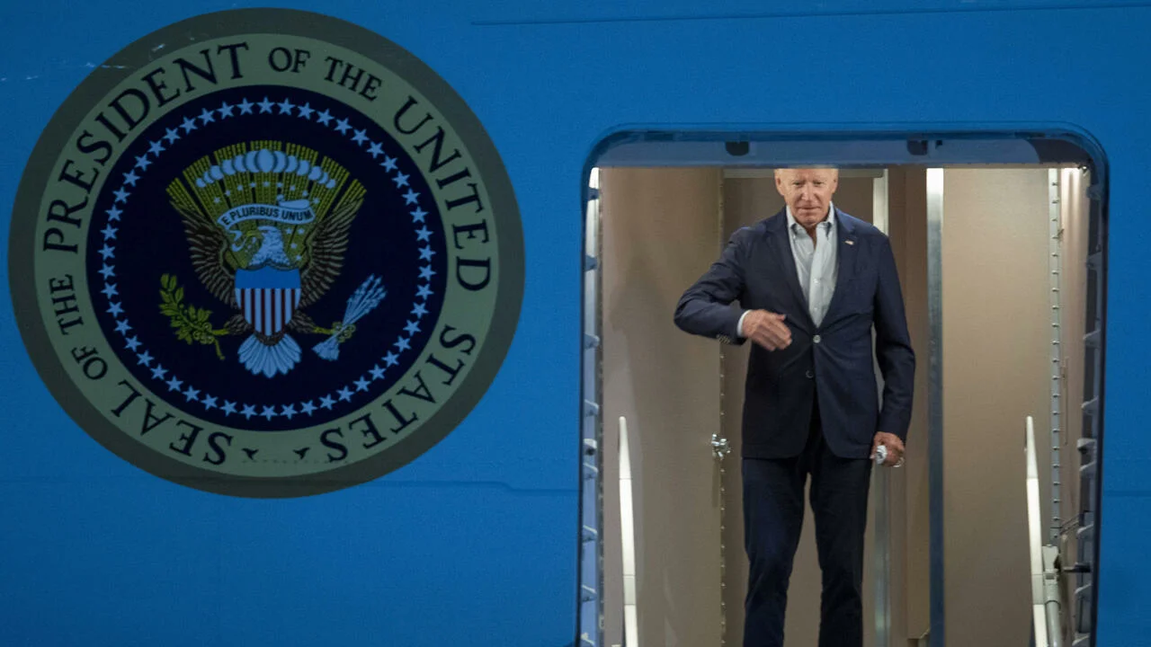 ইসরাইলের জন্য আকাশ পথ খুলে দিল সউদি, প্রশংসায় পঞ্চমুখ বাইডেন