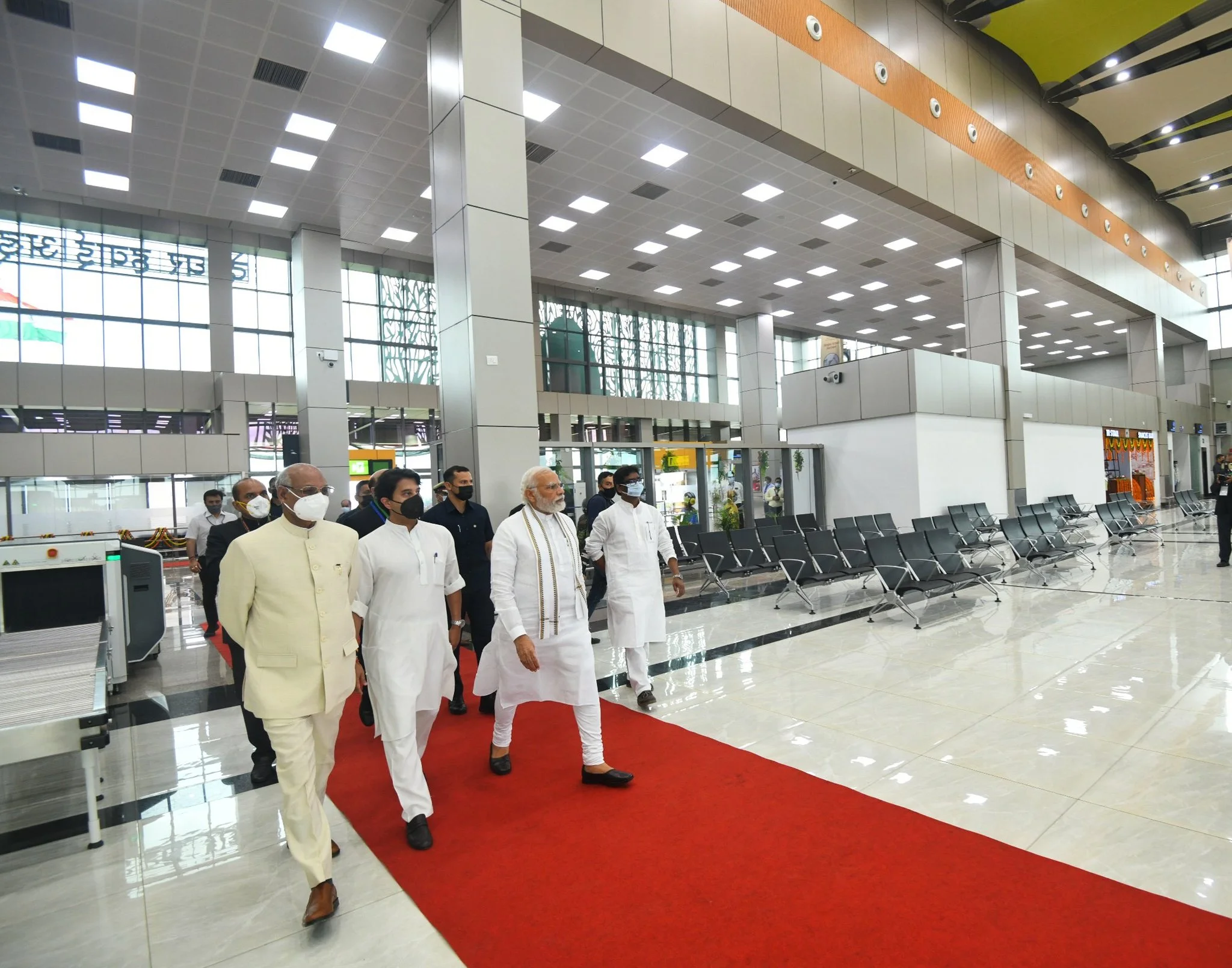 দেওঘরে আন্তর্জাতিক বিমানবন্দর উদ্বোধন করলেন প্রধানমন্ত্রী, মাত্র ৭৫ মিনিটেই কলকাতা