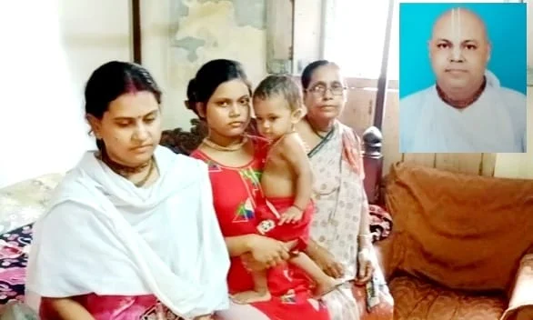 কেবল জল পান করেই অমরনাথের গুহায় আটদিন ধরে আটকিয়ে মিনাখাঁর পুর্ণার্থী  সমরেশ 