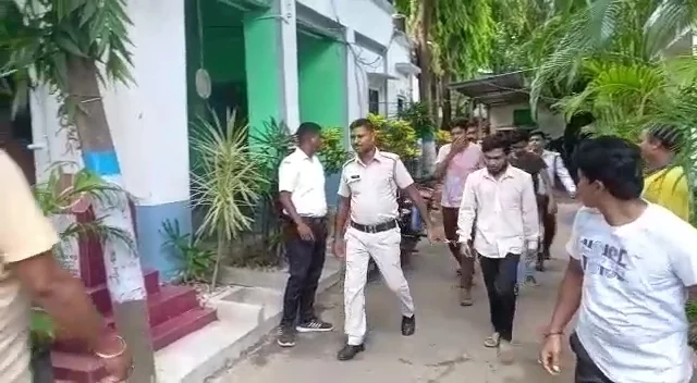 ডোমজুড়ের অপহৃত ইঞ্জিনিয়ারকে বাগুইআটি থেকে উদ্ধার করলো পুলিশ, গ্রেফতার ৭