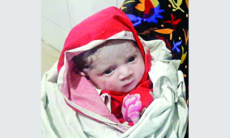 মিরাকেল বেবি: পথ দুর্ঘটনায় নিহত বাবা সহ তিনজন, মৃতা মায়ের পেট চিরে জন্ম নিল নবজাতক