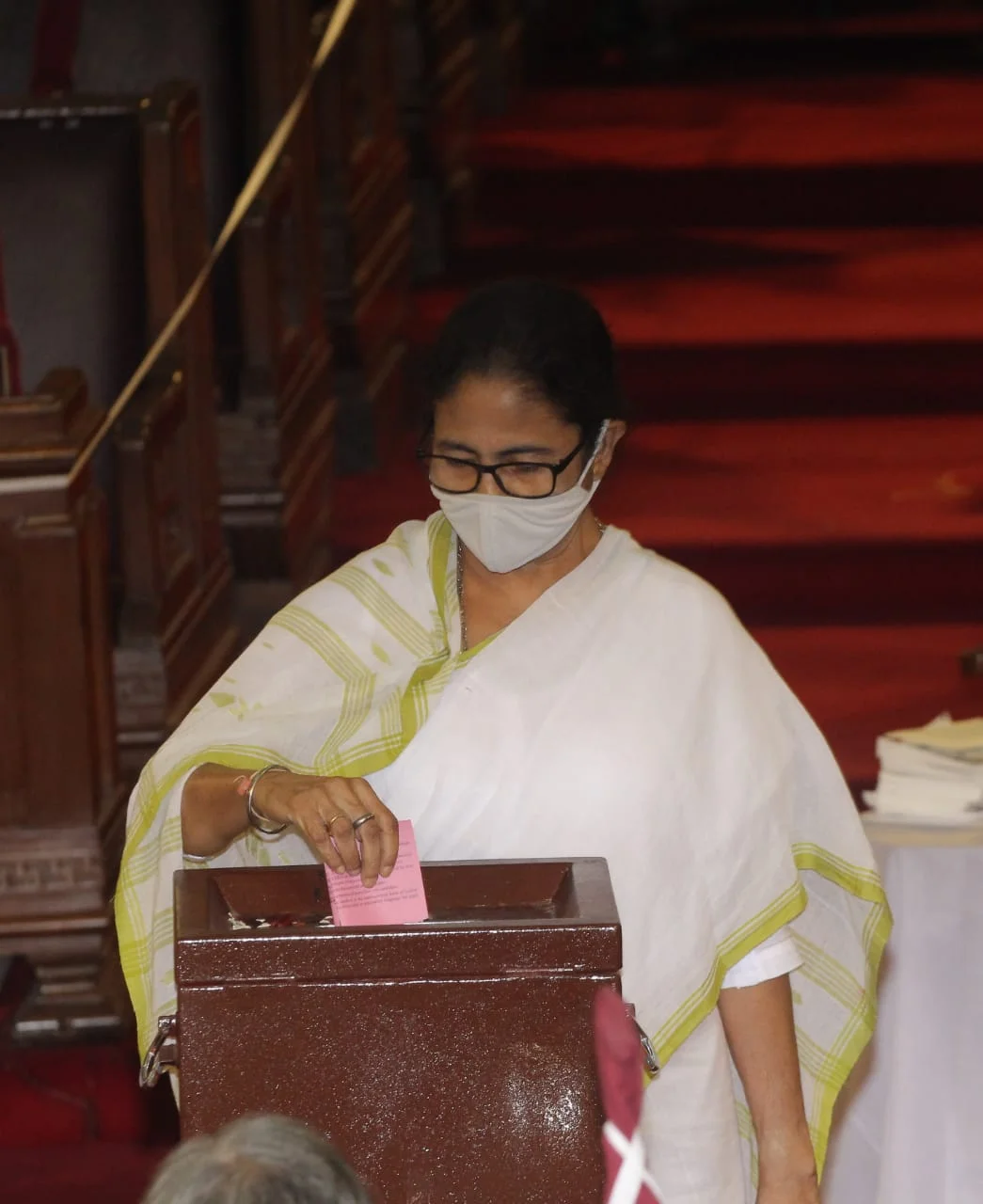 রাষ্ট্রপতি নির্বাচনে ভোট দিলেন মোদি-মমতা