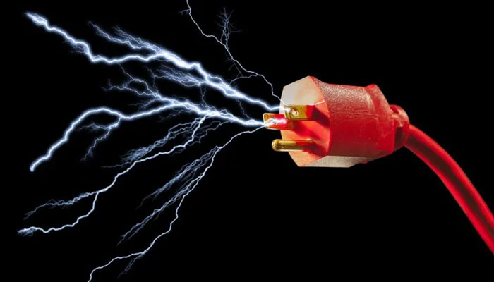 কলকাতায় ফের বিদ্যুৎস্পৃষ্ট হয়ে যুবকের মৃত্যু