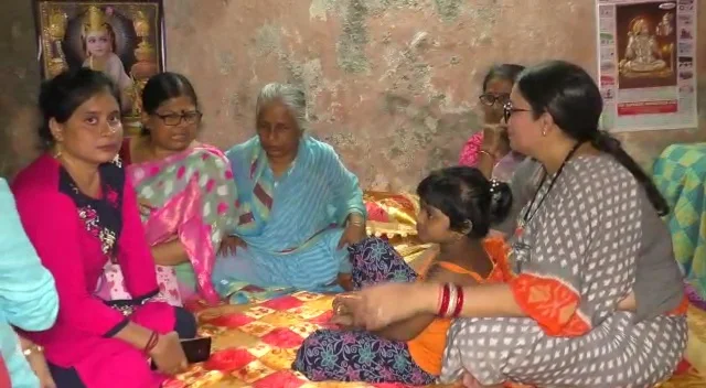 পদযাত্রা  থেকে সাংবাদিক বৈঠক হাওড়া সফর শেষ করলেন স্মৃতি ইরানি