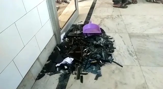 চিকিৎসার গাফিলতিতে মৃত্যুর অভিযোগে ভাঙচুর হাওড়ার নার্সিংহোমে