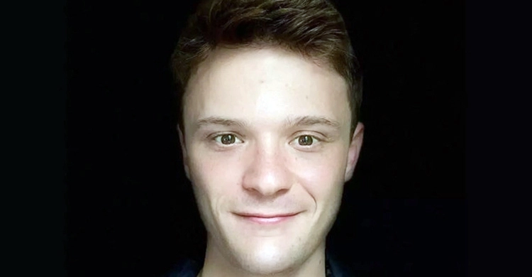 ৪০ বারের চেষ্টায় গুগলে চাকরি মার্কিন তরুণের