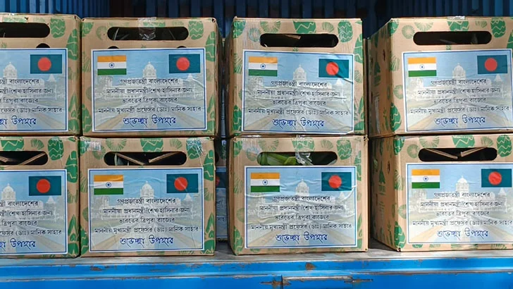 আমের বিপরীতে আনারস! শেখ হাসিনার জন্য উপহার পাঠালেন ত্রিপুরার মুখ্যমন্ত্রী