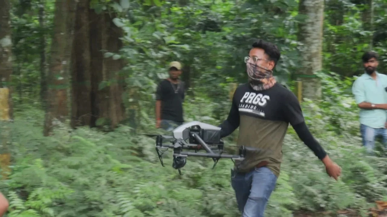 শ্রীজিতের ঘটনার পর শিক্ষা নেয়নি টলি পাড়া, আবার বিনা অনুমতিতে ড্রোন উড়িয়ে শুটিং