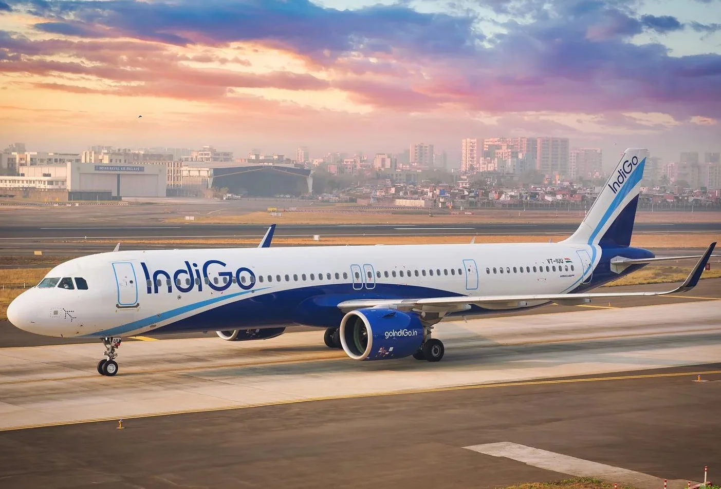 দুর্ঘটনা থেকে রক্ষা, টেকঅফের আগেই পিছলে গেল ইন্ডিগোর কলকাতাগামী বিমানের চাকা