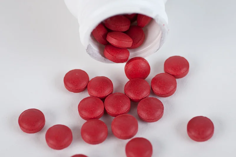 স্কুল থেকে দেওয়া আয়রন ট্যাবলেট খেয়ে যোগী রাজ্যে অসুস্থ ৪৯ জন পড়ুয়া