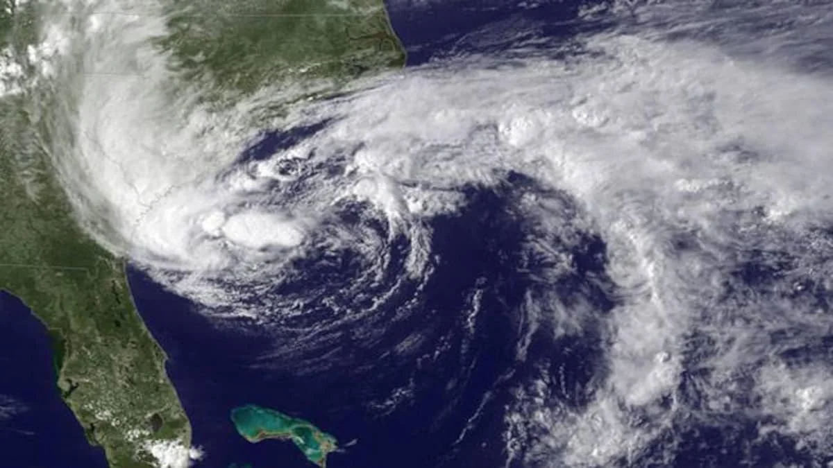 ওড়িশায় ঘনীভূত নিম্নচাপ, দক্ষিণবঙ্গে ভারী বৃষ্টির পূর্বাভাস