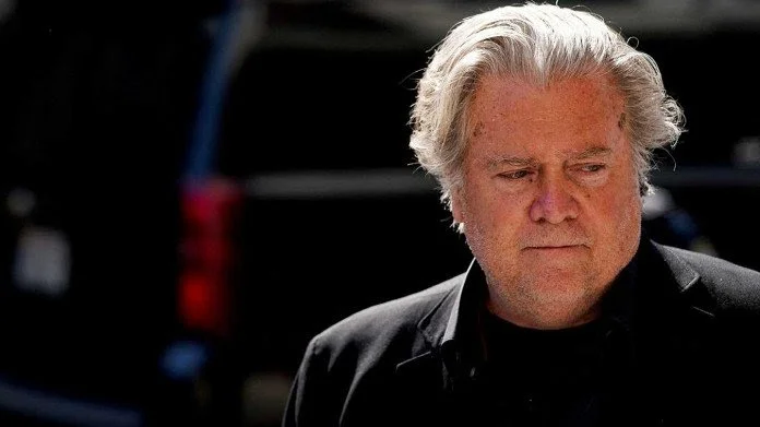 ১০০ বছরের জেল হতে পারে ট্রাম্পের!  