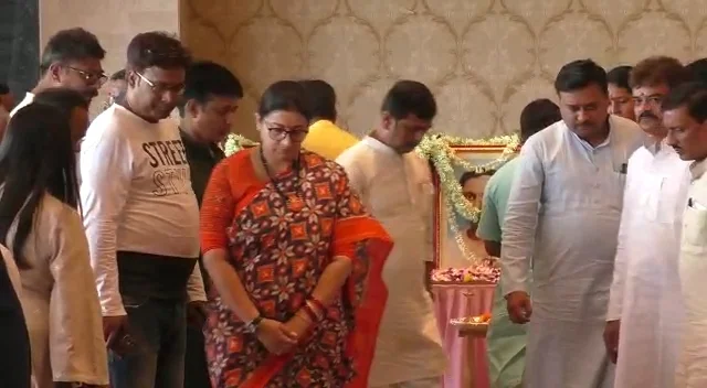 একগুচ্ছ কর্মসূচি নিয়ে হাওড়ায় এলেন কেন্দ্রীয় মন্ত্রী স্মৃতি ইরানি