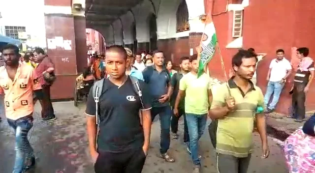 ২১ জুলাইয়ের সমাবেশে যোগ দিতে আজ থেকেই উত্তরবঙ্গের দলীয় কর্মীরা পা রাখলেন হাওড়ায়