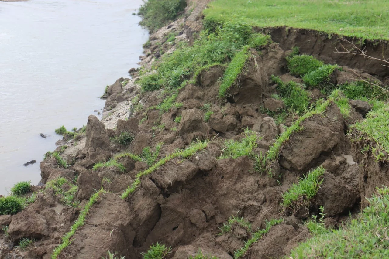 জলপাইগুড়ি জেলায় ছড়িয়ে ছিটিয়ে অসংখ্য নদী, বিপর্যস্ত জনজীবন