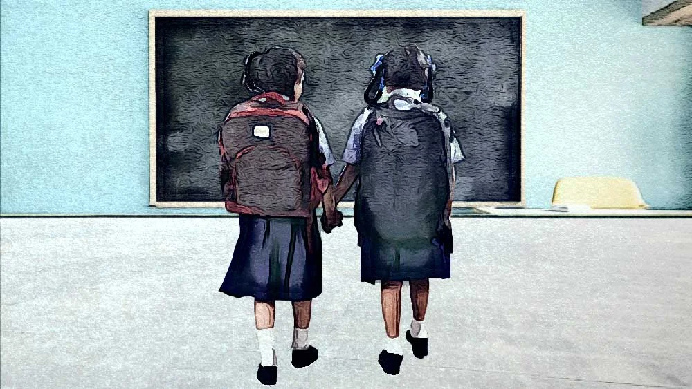 স্কুল ইউনিফর্ম না থাকায়,দলিত ছাত্রীকে বেধড়ক মেরে ক্লাস থেকে ধাক্কা  