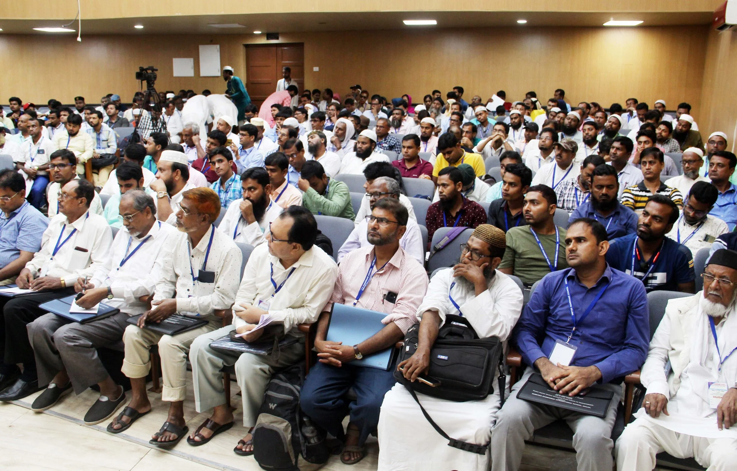 গার্জিয়ান কাউন্সিলে বিশিষ্টদের অভিমত