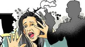 জমি বিবাদ, মেয়ে ও খুদে নাতনির উপর অ্যাসিড হামলা!