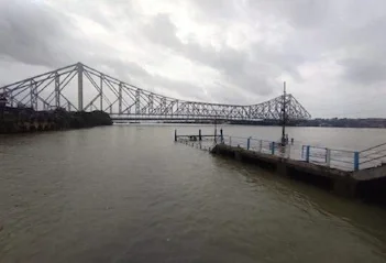 গঙ্গার নীচে ফের সুড়ঙ্গ, এবার ছুটবে পণ্য পরিবহন গাড়ি