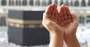 রাসূল সা.-এর কুৎসাকারী হয়ে গেলেন নবীজি’র রক্ষাকারী