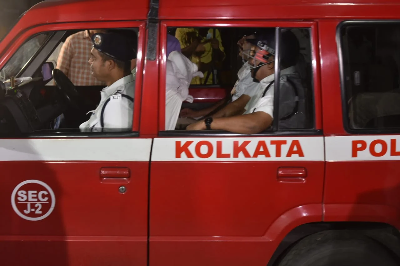 একজন কে হত্যা করেও নেই অনুশোচনা হাসি মুখে হাত নাড়লেন ঘাতক জওয়ান , মানসিক স্থিতাবস্থা নিয়ে উঠছে প্রশ্ন