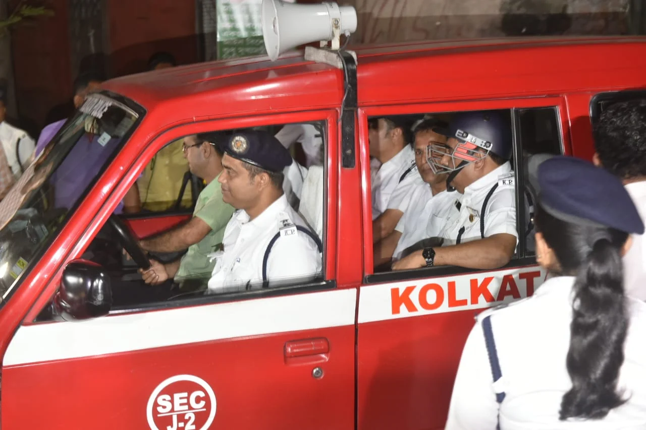 একজন কে হত্যা করেও নেই অনুশোচনা হাসি মুখে হাত নাড়লেন ঘাতক জওয়ান , মানসিক স্থিতাবস্থা নিয়ে উঠছে প্রশ্ন