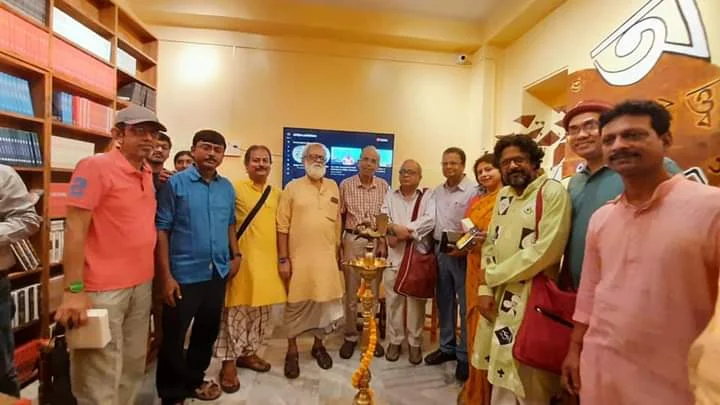 কলেজ স্ট্রিট বইপাড়ায় অভিযান বুক ক্যাফের উদ্বোধন