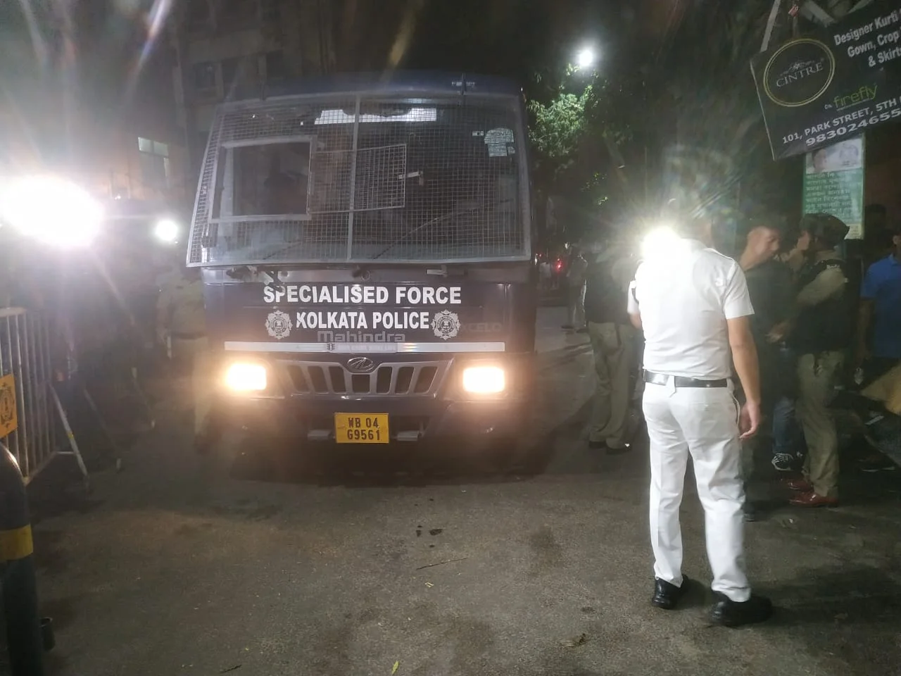 পার্ক স্ট্রিটে গুলিকাণ্ডে দেড় ঘন্টার অপারেশনে গ্রেফতার হামলাকারী