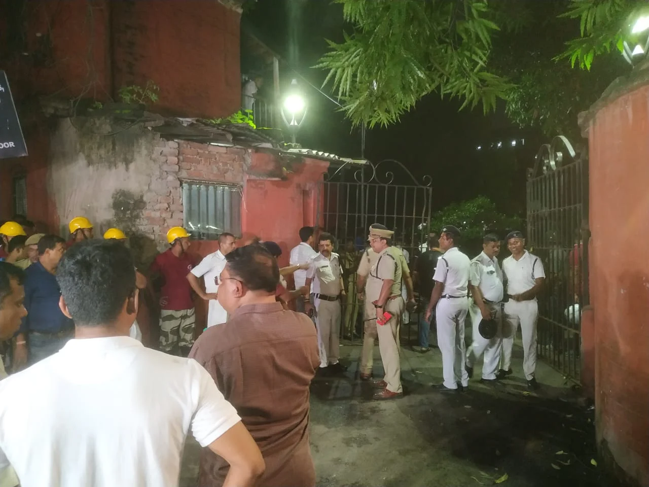 পার্ক স্ট্রিটের যাদুঘরের সামনে এলোপাথাড়ি চলল গুলি, গুলিবিদ্ধ হয়ে মৃত ১