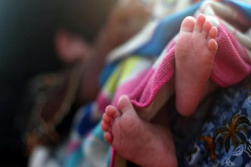 পুত্রসন্তান চাই, বধূকে নগ্ন করে প্রকাশ্যে স্নান করানোর অভিযোগ শ্বশুরবাড়ির বিরুদ্ধে