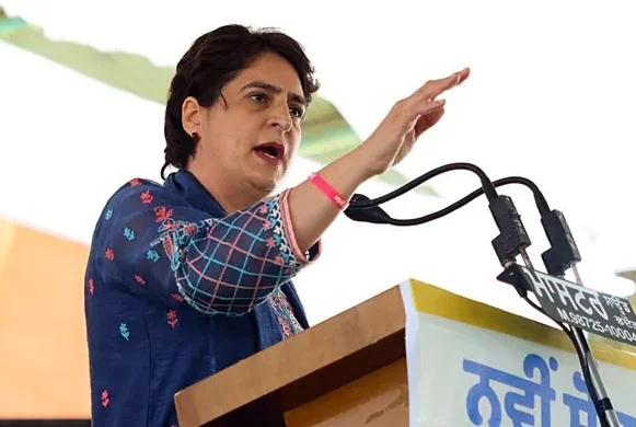 'নয়ডায় বিজেপি নেতার অবৈধ নির্মাণ রয়েছে এতদিন জানত না প্রশাসন': সরব প্রিয়াঙ্কা গান্ধি