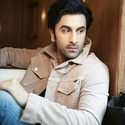 ‘বীফ খেতে পছন্দ করি’ বলাটাই কাল হল রণবীরের