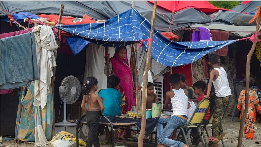 দিল্লিতে রোহিঙ্গাদের ফ্ল্যাট দেওয়া প্রসঙ্গে কেন্দ্রীয় মন্ত্রীর বিবৃতিতে তোলপাড়, অস্বীকার করল স্বরাষ্ট্র মন্ত্রক 