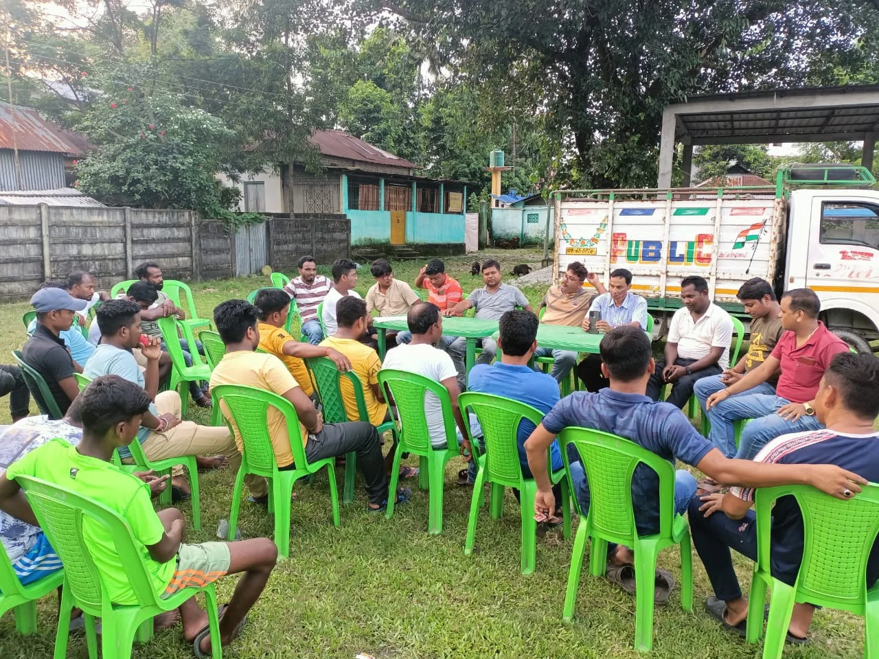 খেলা হবে দিবসে এবারে ডুয়ার্সে যুব তৃণমূলের বিশেষ উদ্যোগ, চা - বাগিচার মহিলা ফুটবলারদের নিয়ে প্রীতি ম্যাচ