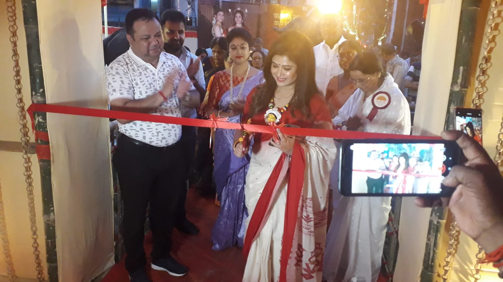 হাওড়ার পুজো উদ্বোধনে এসে ইউক্রেনের যুদ্ধ কভারেজ করা সাংবাদিক তুলে ধরলেন সেই ভয়াবহ যুদ্ধবস্থার কথা