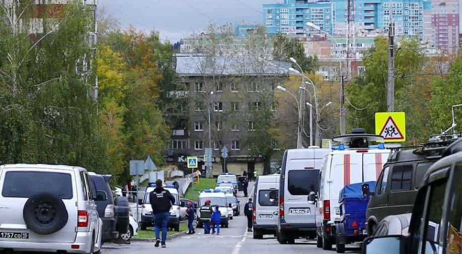 মধ্য রাশিয়ার   স্কুলে বন্দুকবাজের হামলা, পাঁচ পড়ুয়া সহ নিহত কমপক্ষে ১৩, গুরুতর জখম ২০