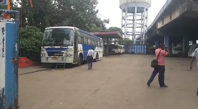 উঠে গেল কর্মবিরতি, হাওড়া ডিপো থেকে বাস চলাচল স্বাভাবিক