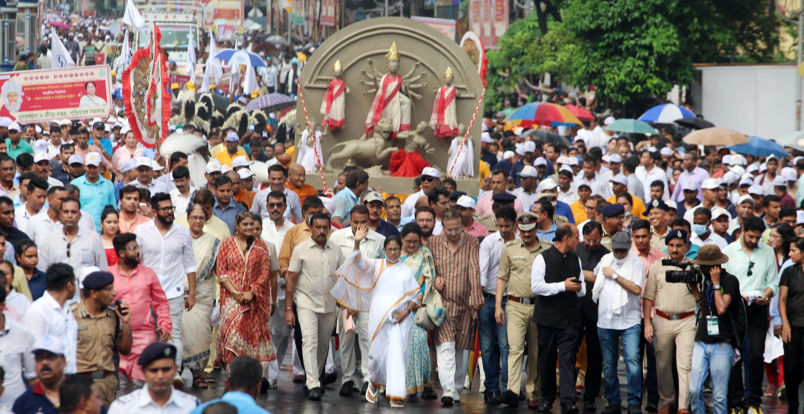 'দুর্গাপুজোকে হেরিটেজ স্বীকৃতি': ইউনেস্কোকে স্যালুট জানাই:  মুখ্যমন্ত্রী