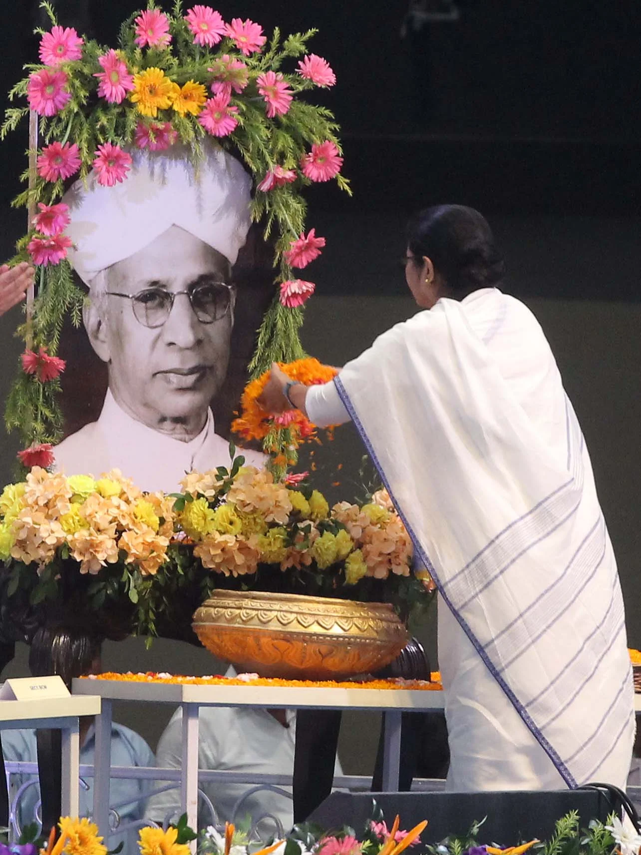 ৪৫ জন মাদ্রাসা পড়ুয়াকে পুরস্কৃত করলেন মুখ্যমন্ত্রী