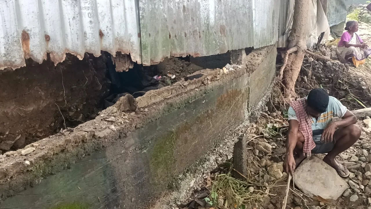 মুখেভাতের আনন্দ ভাসিয়ে নিয়ে গেল আংরাভাসা!