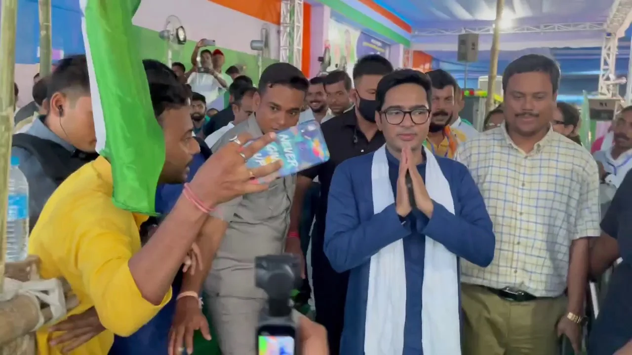 চা শ্রমিকরা প্রাপ্র্য না পেলে এবার বিজেপি  সাংসদ- বিধায়কদের বাড়ি ঘেরাও হবে, মালবাজারে  বললেন  অভিষেক 